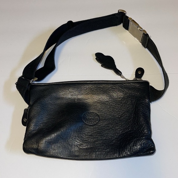 Roots Canada Vintage Black Pebbled Leather Fanny Pack - Picture 3 of 14